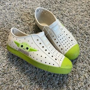 Vguc Natives x Star Wars - yoda
Size 3 youth